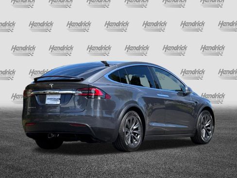 Used 2018 Tesla Model X 75D AWD/4WD image 5