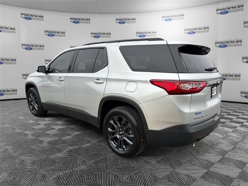 Used 2020 Chevrolet Traverse RS image 3