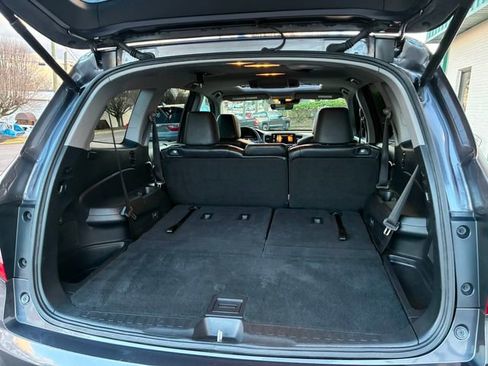 Used 2022 Honda Pilot Touring image 15