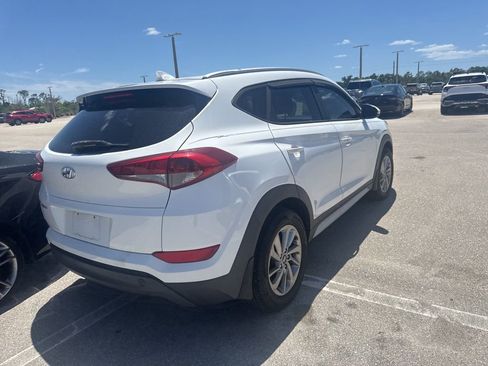 Used 2017 Hyundai Tucson SE Plus image 3