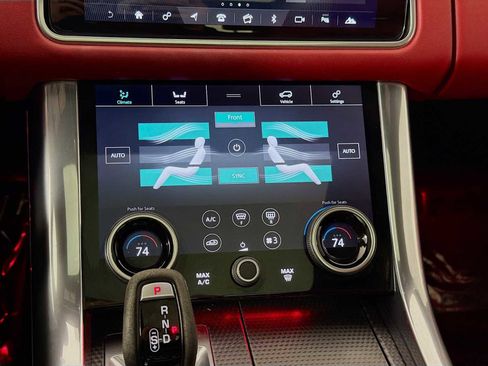 Used 2021 Land Rover Range Rover Sport HST image 16