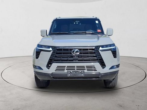 Used 2024 Lexus GX 550 w/ Accessory Package (Z1) AWD/4WD image 2