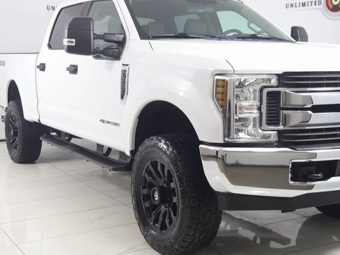 Used 2019 Ford F250 XLT image 35
