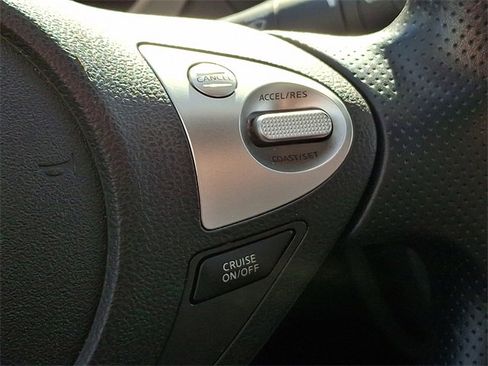 Used 2014 Nissan Juke S image 21