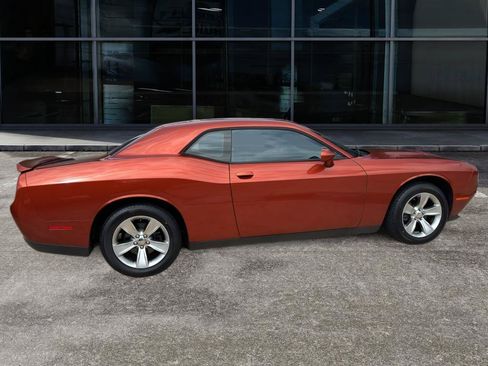 Used 2020 Dodge Challenger SXT RWD image 8