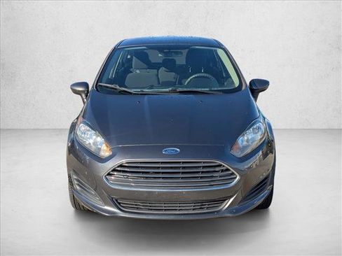 Used 2019 Ford Fiesta SE image 2