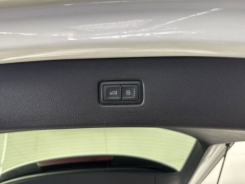 Used 2025 Audi Q7 3.0T Premium Plus image 35