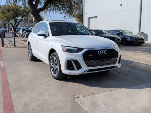 Used 2022 Audi Q5 2.0T Premium Plus image 2