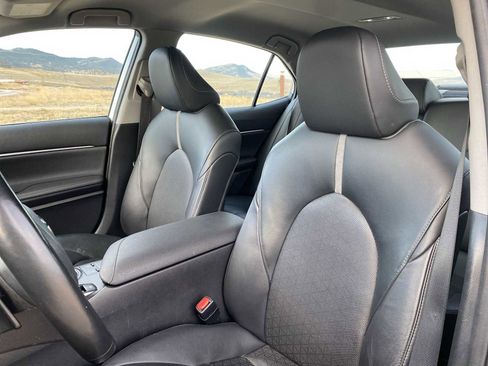 Used 2023 Toyota Camry XSE image 15