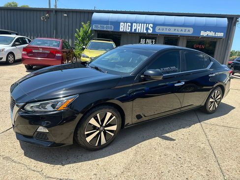 Used 2022 Nissan Altima 2.5 SV FWD image 3