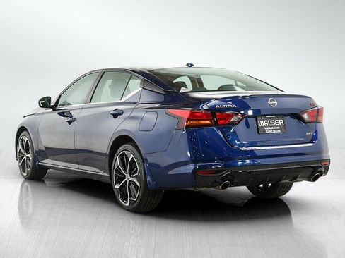 Used 2023 Nissan Altima 2.5 SR AWD/4WD image 3
