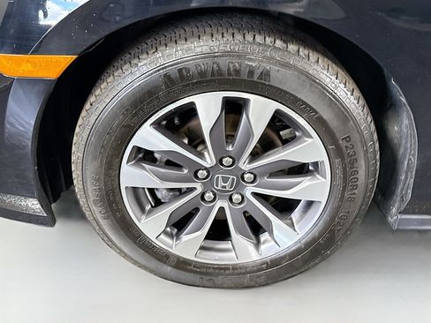 Used 2023 Honda Odyssey EX-L image 36