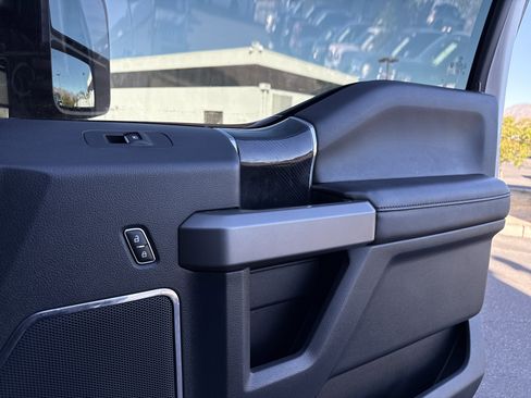 Used 2022 Ford F250 Platinum image 41