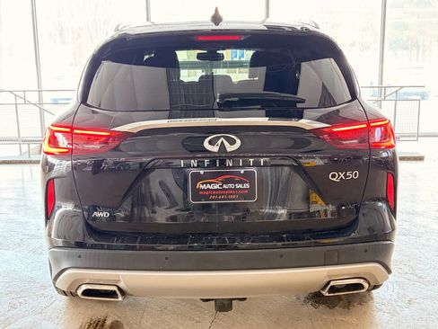 Used 2019 INFINITI QX50 Essential image 8