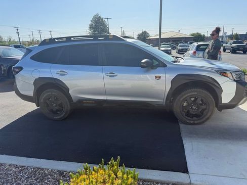 Used 2025 Subaru Outback Wilderness AWD/4WD image 4