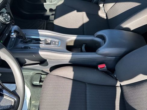 Used 2016 Honda HR-V LX image 27
