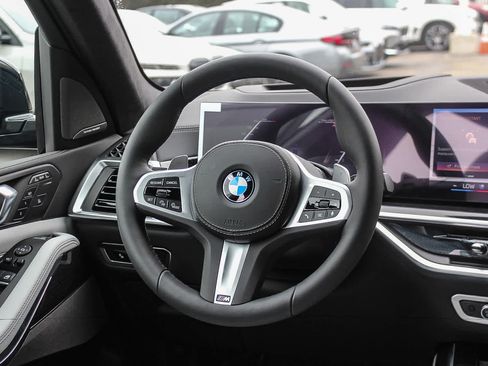 New 2027 BMW X7 xDrive40i w/ M Sport Package AWD/4WD image 13