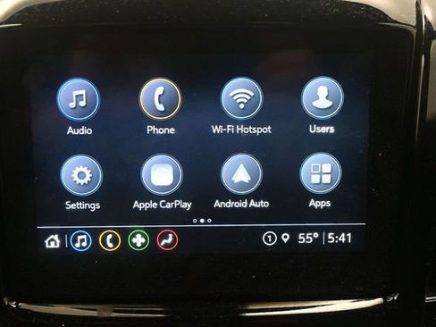 Used 2023 Chevrolet Traverse LT image 18