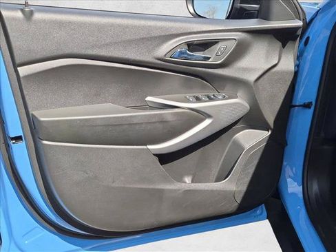 Certified 2024 Chevrolet Trax RS w/ Driver Confidence Package FWD image 11