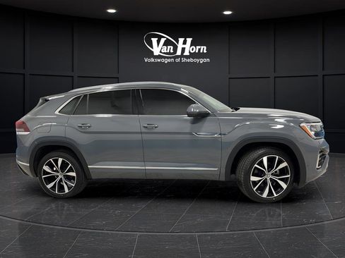 Used 2024 Volkswagen Atlas Cross Sport SEL Premium R-Line AWD/4WD image 8