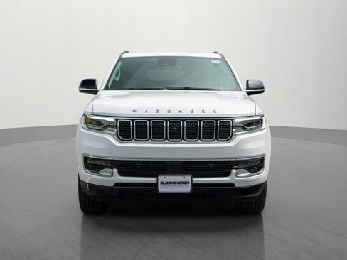 Used 2023 Jeep Wagoneer 4WD w/ Convenience Group I image 2