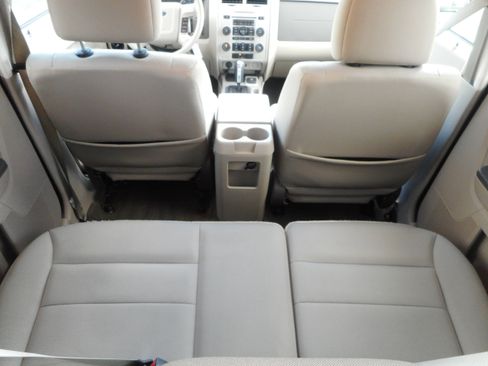 Used 2010 Ford Escape 4WD Hybrid image 22