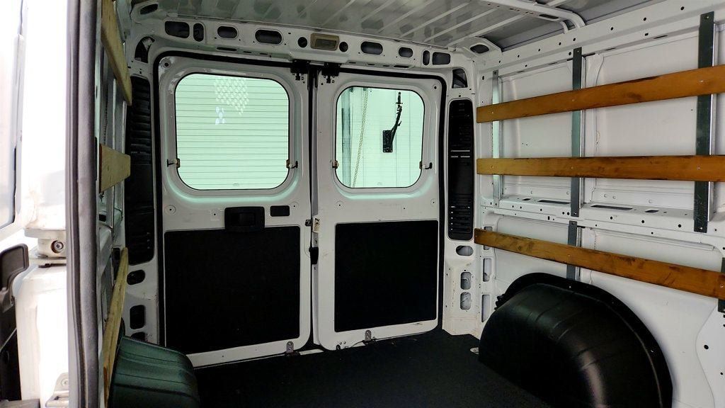 Used 2025 RAM ProMaster 2500 w/ U-Haul Equipment Group FWD image 23