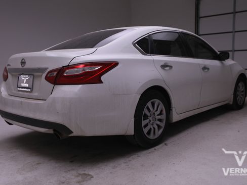 Used 2017 Nissan Altima 2.5 S w/ Power Driver Seat Package image 4