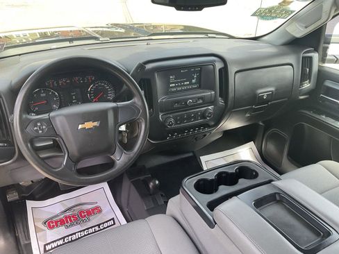 Used 2019 Chevrolet Silverado 2500 W/T AWD/4WD image 12