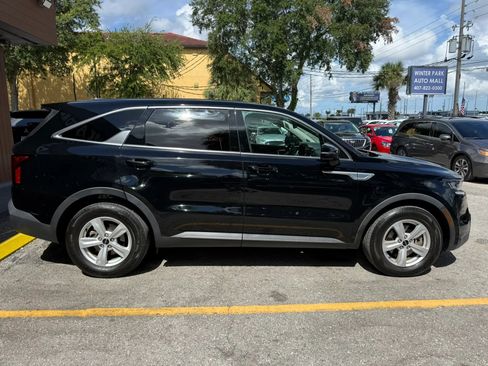 Used 2022 Kia Sorento LX FWD image 4