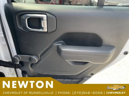 Used 2022 Jeep Wrangler Unlimited Sport AWD/4WD image 30