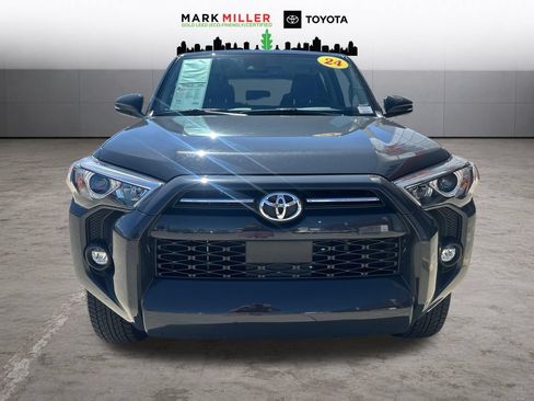 Certified 2024 Toyota 4Runner SR5 Premium AWD/4WD image 9
