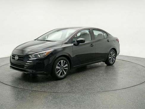 Used 2025 Nissan Versa SV FWD image 3