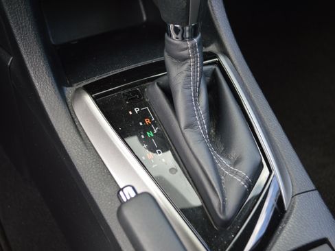 Used 2015 Toyota Corolla S FWD image 23