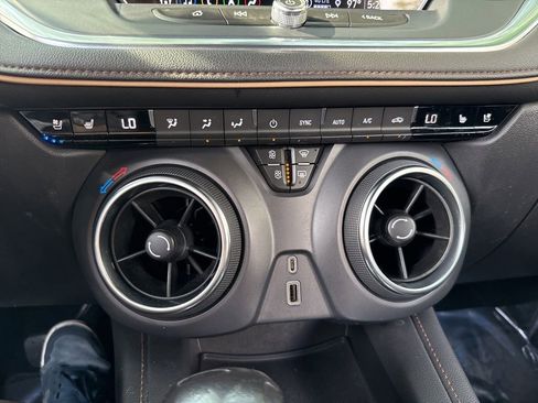 Used 2021 Chevrolet Blazer Premier FWD image 62