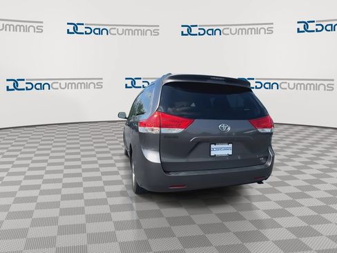 Used 2013 Toyota Sienna LE w/ Towing Pkg FWD image 7