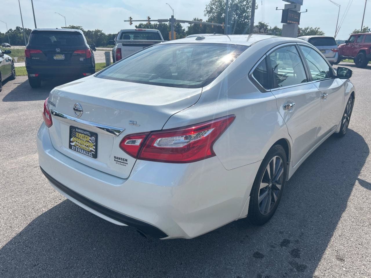Used 2017 Nissan Altima 2.5 SL w/ 2.5 Technology Package FWD image 5