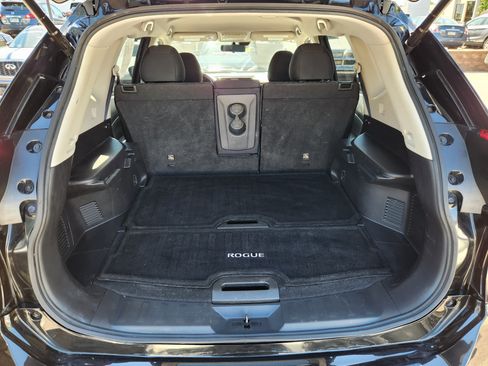Certified 2020 Nissan Rogue SV AWD/4WD image 18