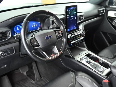 Used 2021 Ford Explorer ST w/ Equipment Group 401A AWD/4WD image 31