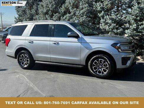 Used 2024 Ford Expedition XLT image 12