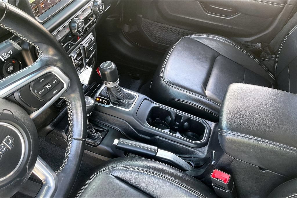 Used 2020 Jeep Gladiator Overland w/ Popular Equipment Package AWD/4WD image 18