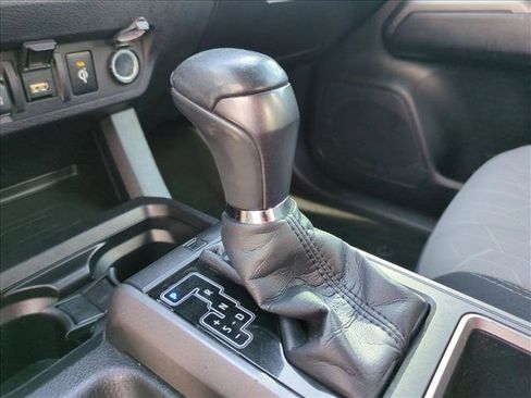 Used 2021 Toyota Tacoma TRD Sport w/ Technology Package AWD/4WD image 12