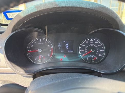 Used 2018 Kia Optima S w/ Panoramic Sunroof Package image 8