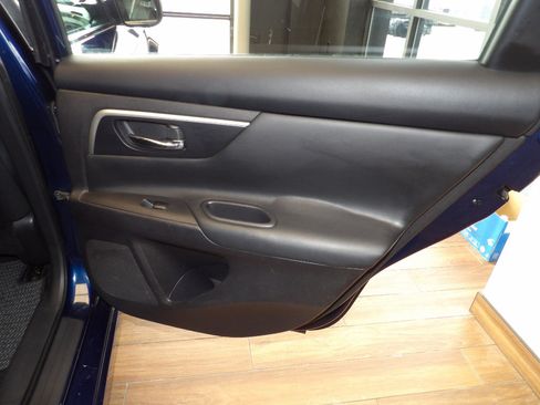 Used 2016 Nissan Altima 2.5 SR image 15