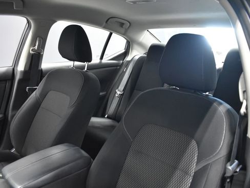 Certified 2023 Nissan Sentra S FWD image 15