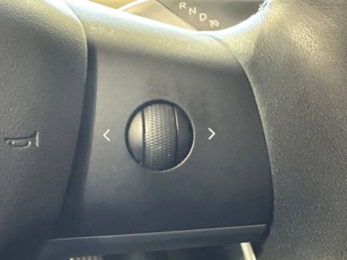 Used 2020 Tesla Model Y Long Range image 18