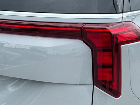 New 2026 Kia Carnival EX FWD image 35
