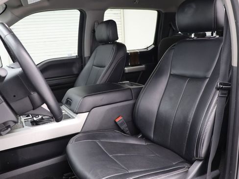 Used 2019 Ford F150 Lariat w/ Equipment Group 501A Mid AWD/4WD image 19