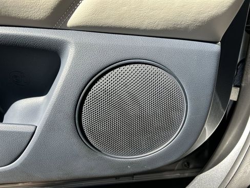 Used 2025 Genesis GV80 3.5T Prestige image 25