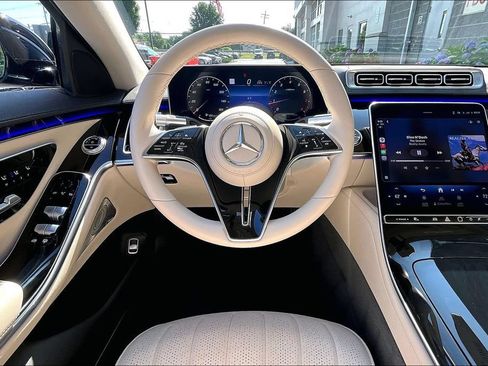 Certified 2023 Mercedes-Benz S 500 4MATIC image 5